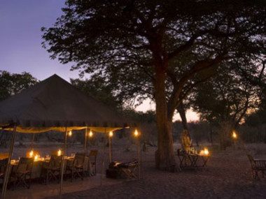 Moremi dinning Botswana mobile safari